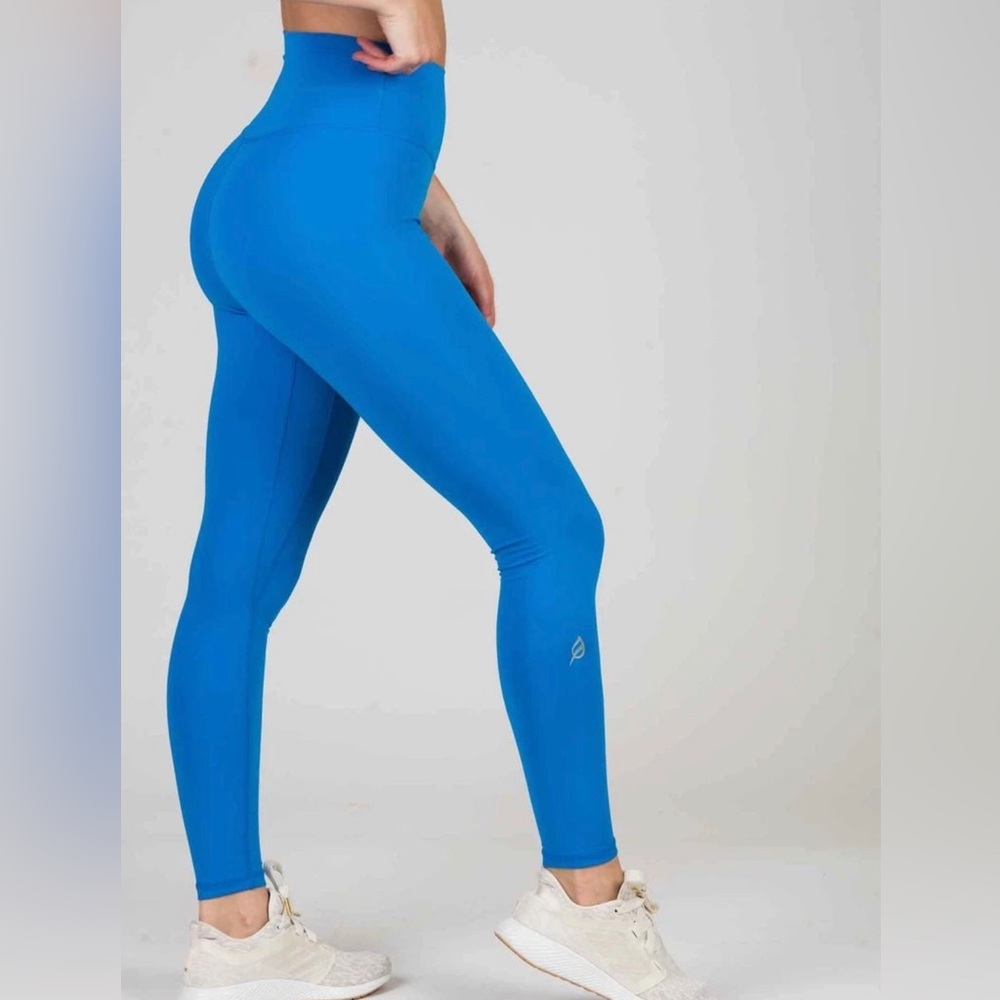 P’tula Alainah II legging in Azure Blue size small new with tags